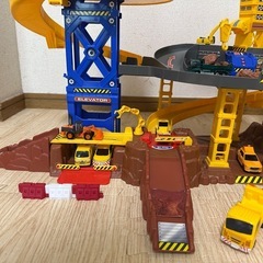 スピードシティ タワークレーン トミカ 車の画像