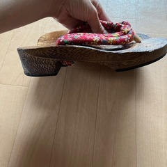 ほぼ未使用　美脚下駄  桐下駄　花柄鼻緒 Mの画像