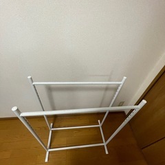 ハンガーラックの画像