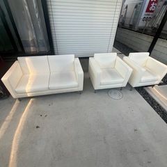 ソファの画像