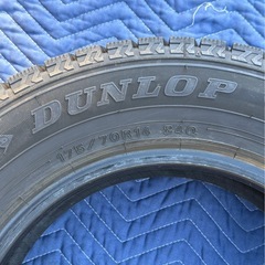 ダンロップ スタッドレスタイヤ　WINTER MAXX  175/70R14の画像