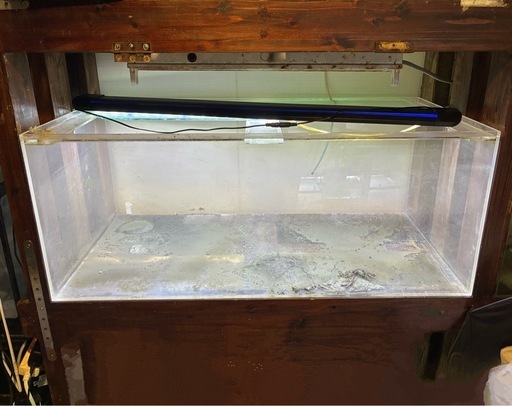 90cmアクリル水槽&ライトに2セット