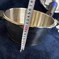 商談中‼️
フィスラー圧力鍋の画像