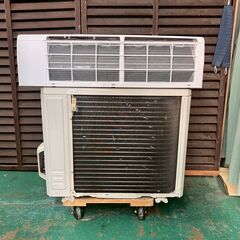 K06539 中古エアコン シャープ 2022年製 主に10畳用 冷房能力 2.8KW / 暖房能力 3.6KWの画像