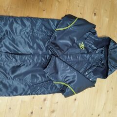 umbro　アンブロ　150　ベンチコートの画像