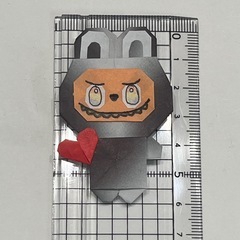 ラブブ風折り紙の画像