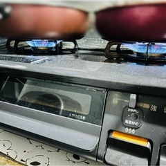 【都市ガス】ガスコンロと新品家電３点セットの画像