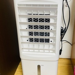 冷風機と除湿機の画像