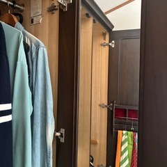 美品洋服ダンスの画像