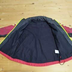 hummel　150サイズ　ウインドブレーカーの画像
