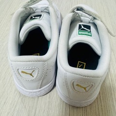 PUMA スニーカー白19㎝の画像
