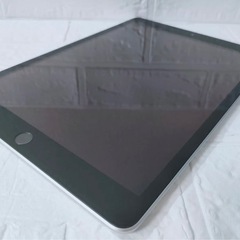 iPad 第9世代 64GB wifiモデル　管の画像