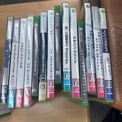 Xbox One X 本体 + コントローラー2つ + ゲームソフト多数の画像