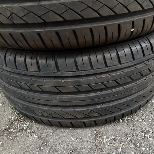 235／40R 18タイヤ2本
