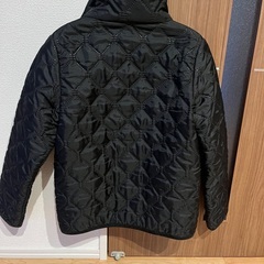 ARMENレディースジャケットの画像