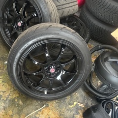 バリ目タイヤ付きホイールの画像