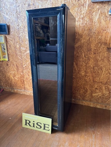 J0901 マサオコーポレーション　　　白ワイン、赤ワイン温度切り替え付き　60L  重さ21.8kgワインセラー