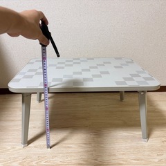 折りたたみミニテーブルの画像