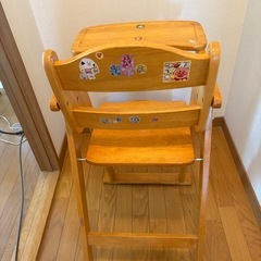 中古　木製ハイチェア　おまけ付きの画像