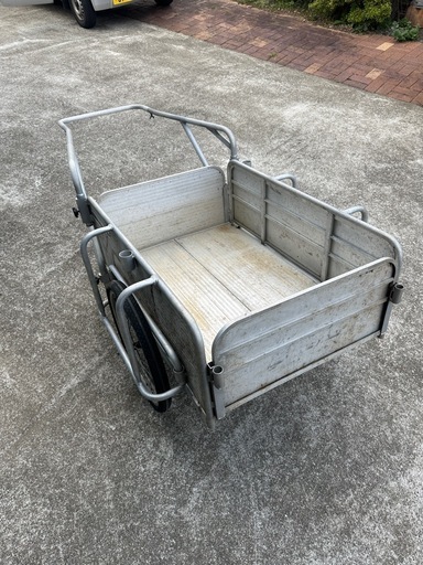 リヤカー　引き取り限定　発送できません。