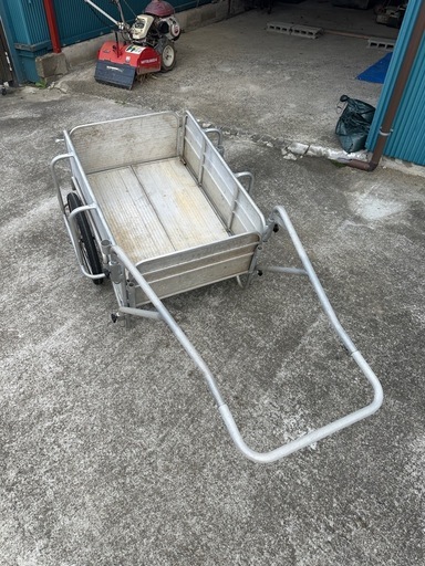 リヤカー　引き取り限定　発送できません。