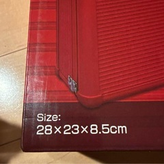 アタッシュケース 赤 クレーンゲームの画像
