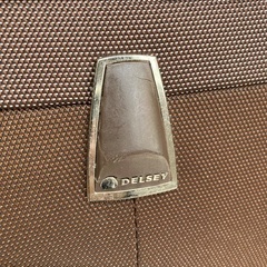 DELSEY🔴超軽量の特大スーツケース75.5030センチの画像