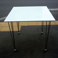 ☆2人掛けダイニングセット 食卓テーブル 幅750mm 奥行750mm 高さ720mm 白 イス2脚付き ダイニングテーブル ホワイト 札幌市 豊平区 平岸の画像