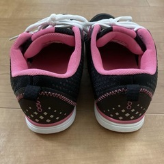 スニーカー　レディース　23.0cmの画像