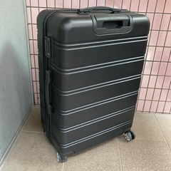 ほぼ新品🔴超軽量スーツケース75.45.30センチの画像
