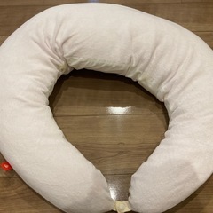 サンデシカ　授乳枕　洗い替えカバーつき　　　　の画像