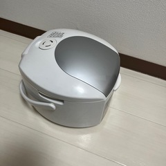  炊飯器 3合　傷アリ   の画像