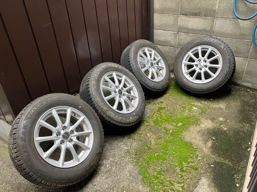 プリウススタッドレスタイヤホイルセット