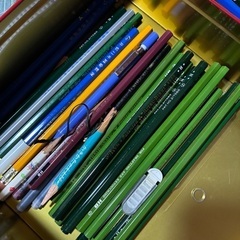 鉛筆　えんぴつ　多数　新品未使用や商品　箱ごとあげますの画像