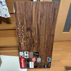 折りたたみテーブルの画像