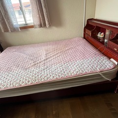 確定済)》セミダブルベッド🛌の画像