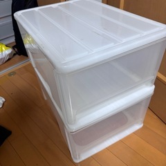 服をいれるケースの画像