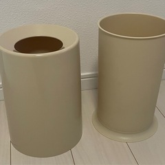ゴミ箱の画像