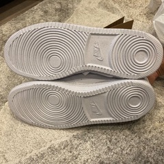 新品🔴NIKEスニーカー27センチの画像