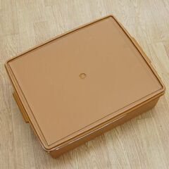 Tupper ware スーパーケース 幅48×奥38×高16cm セピア 収納ケース 収納 保存容器 タッパーウェア 札幌市 清田区 平岡の画像