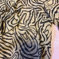 シアートップス　M  レディース85の画像