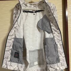 【お話し中です】空調服　長袖　パーカー付き　白カモフラ　EARLYBIRD　サイズEL　３L寸　中古品の画像