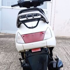 エンジンは良好です。Honda（Spacey）125。バッテリーは新品です。リアブレーキパッドはほぼ新品です。走行距離は少ないです（4083キロ）。フロントディスクブレーキ付きです。の画像