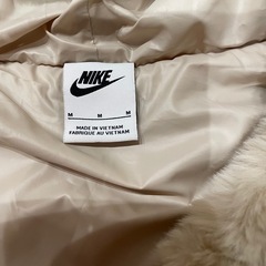 13日受付終了！NIKE ボア？ジャケット　１回のみ着用の画像