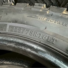ジムニー コンフォーサー CF3000 225/75R16 中古４本セット  
JA11 JA12 JA22 JB23 JB43JB64 JB74の画像