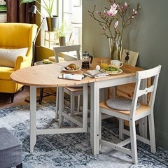 IKEA イケア　GAMLEBY ダイニングテーブルの画像