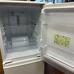 ★137L★ SHARPシャープ ノンフロン冷凍冷蔵庫 SJ-C14DW 2017年製 ※清掃済みの画像