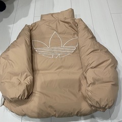 13日受付終了！adidas ダウンジャケット　リバーシブルの画像