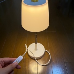 高さ調節可能 デスクランプ・黄色光の画像