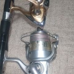 ①釣具釣り竿リール　ダイワ竿リール2本ｾｯﾄでの画像